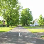 Ferienwohnung Buchholz An Der Mueritz Mit Grossem Naturgarten דירה *