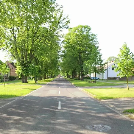 Ferienwohnung Buchholz An Der Mueritz Mit Grossem Naturgarten Appartement *